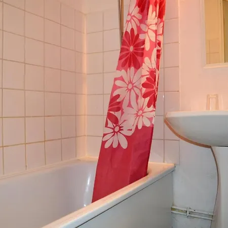 Apartmán Maison Mezzanine Dans Avec Piscine 4 Couchages Ar440-126 *